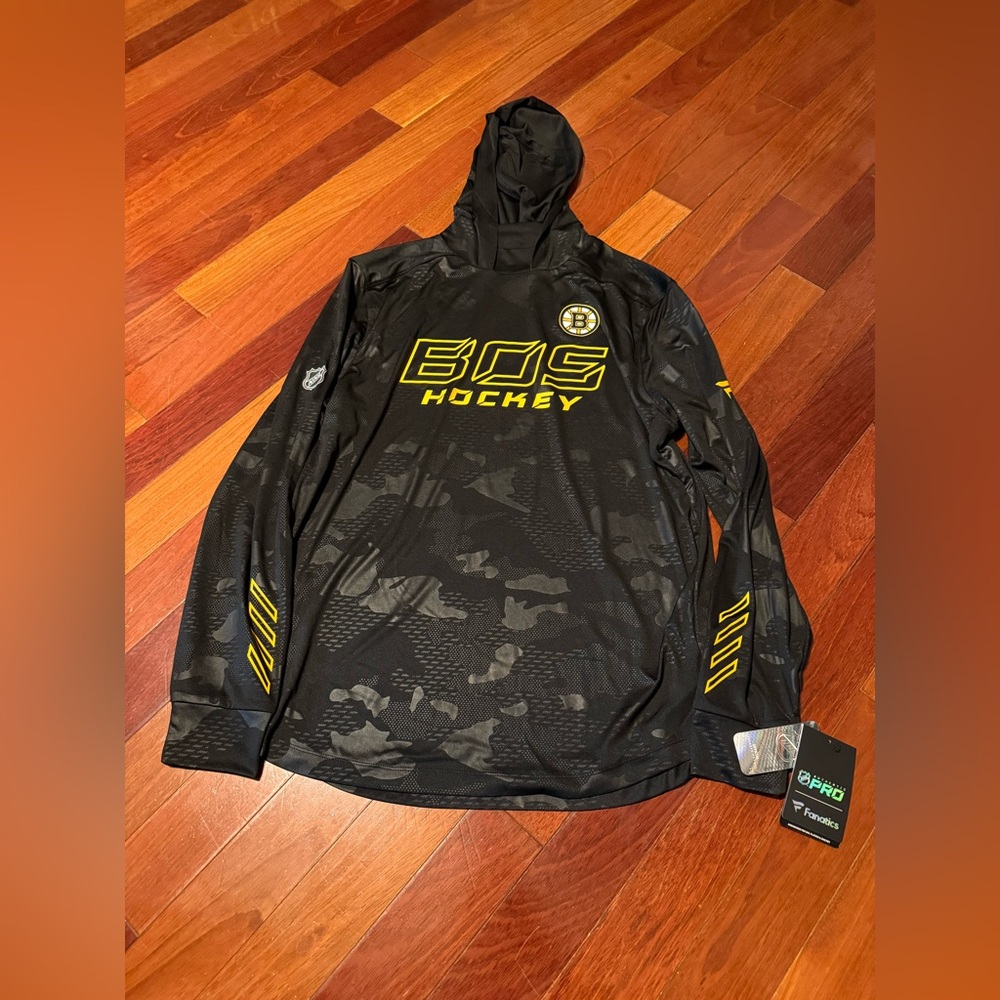Boston Bruins Fanatics Pro Black and Yellow Camo Hockey Hoodie L